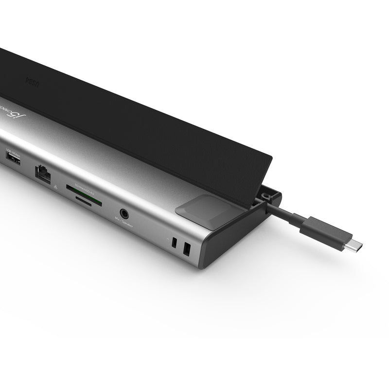 USB4® Triple 4K Display Docking Station